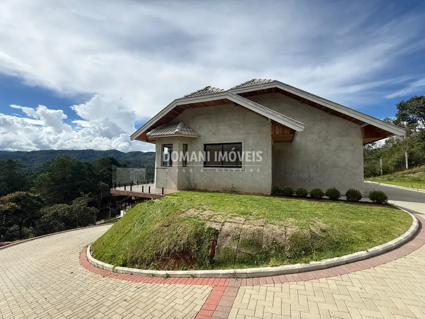 Foto 3 de Casa com 3 quartos à venda, 152m2 em Campos Do Jordao - SP