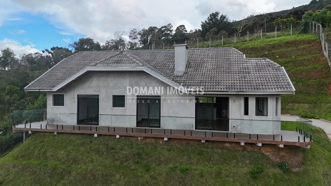 Foto 7 de Casa com 3 quartos à venda, 152m2 em Campos Do Jordao - SP
