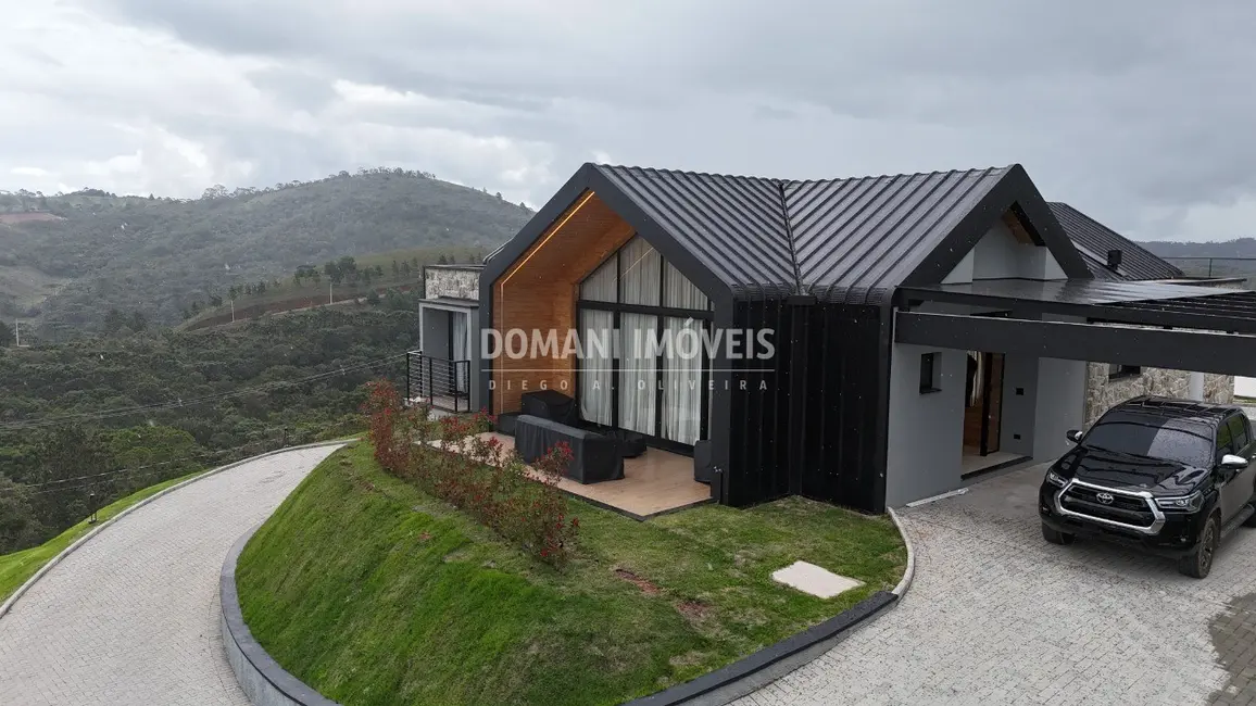 Foto 2 de Casa de Condomínio com 3 quartos à venda, 197m2 em Campos Do Jordao - SP
