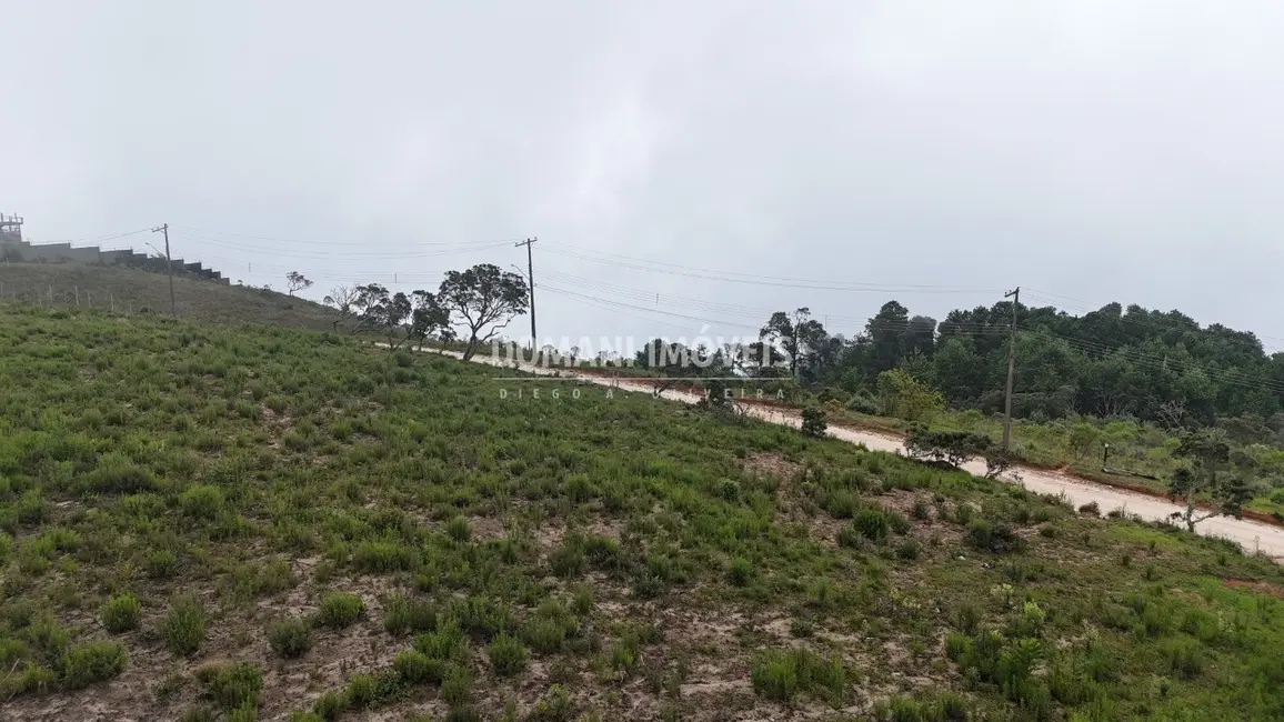 Foto 1 de Terreno / Lote à venda, 1310m2 em Campos Do Jordao - SP
