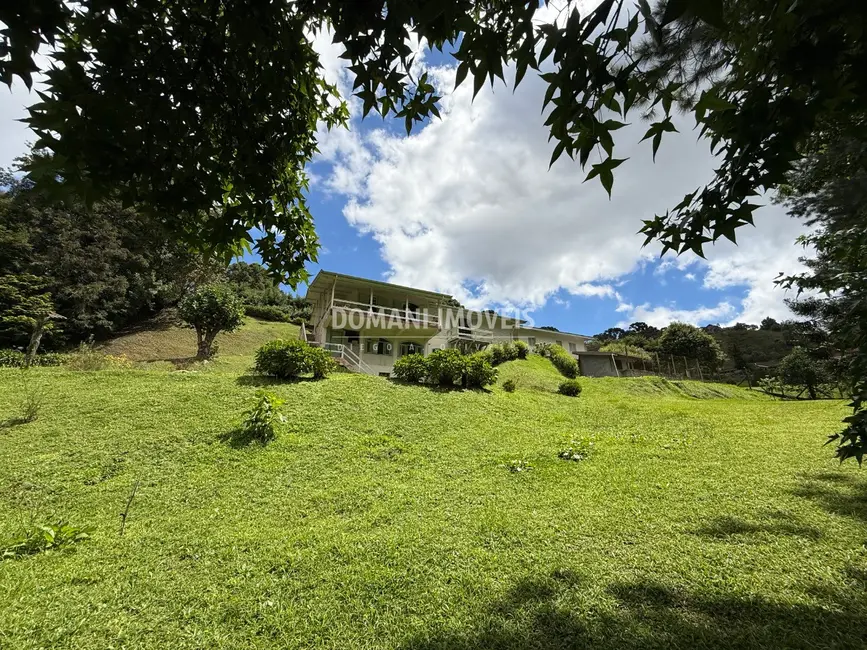 Casa com 3 quartos à venda, 270m2 em Campos Do Jordao - SP - imagem 1 Foto 1 de Casa com 3 quartos à venda, 270m2 em Campos Do Jordao - SP