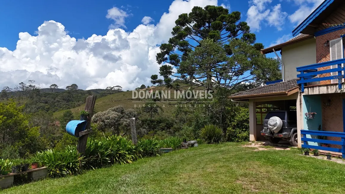 Foto 2 de Casa com 4 quartos à venda, 231m2 em Campos Do Jordao - SP