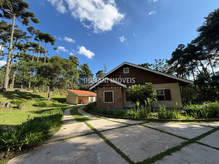 Foto 3 de Casa com 3 quartos à venda, 377m2 em Campos Do Jordao - SP