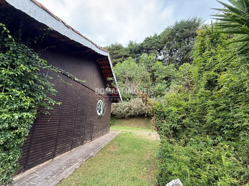 Foto 5 de Casa com 3 quartos à venda, 142m2 em Campos Do Jordao - SP