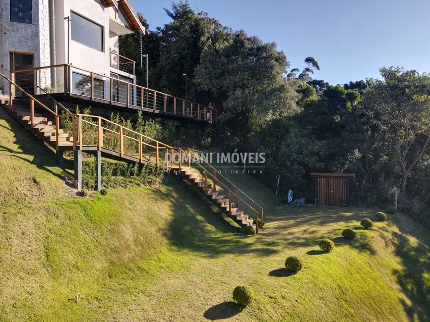 Foto 5 de Casa com 5 quartos à venda, 205m2 em Campos Do Jordao - SP