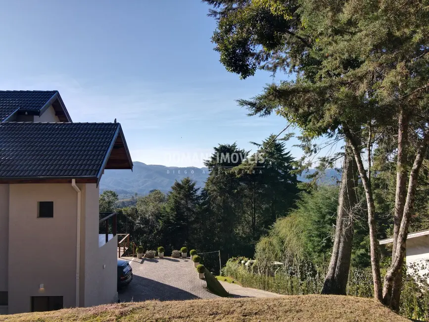 Foto 3 de Casa com 5 quartos à venda, 205m2 em Campos Do Jordao - SP
