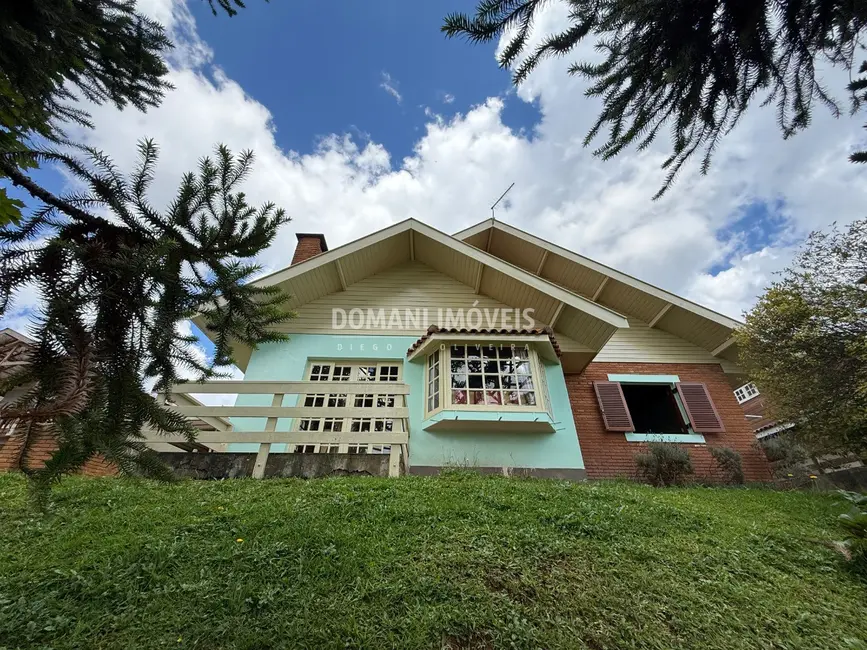 Casa com 3 quartos à venda, 145m2 em Campos Do Jordao - SP - imagem 6 Foto 6 de Casa com 3 quartos à venda, 145m2 em Campos Do Jordao - SP