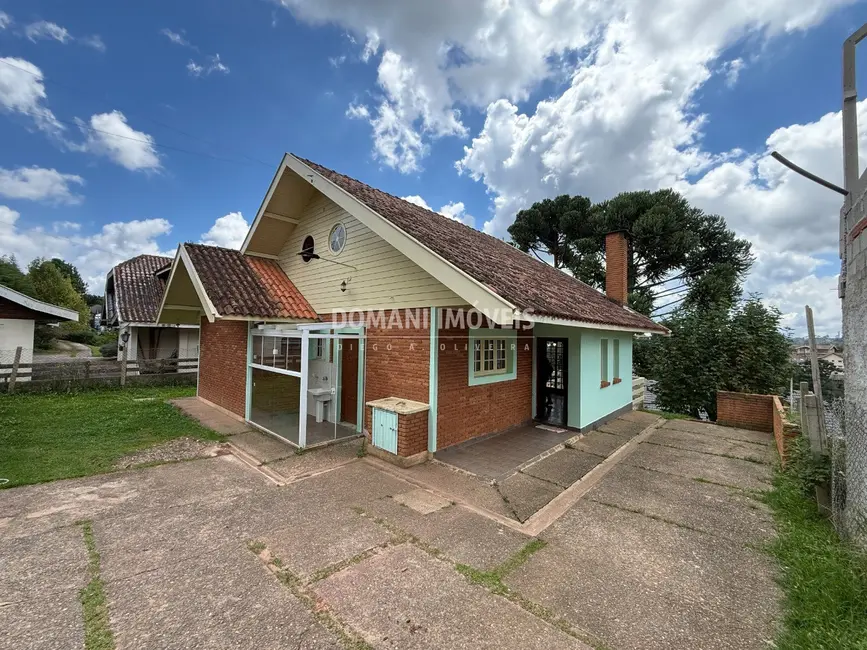 Casa com 3 quartos à venda, 145m2 em Campos Do Jordao - SP - imagem 1 Foto 1 de Casa com 3 quartos à venda, 145m2 em Campos Do Jordao - SP