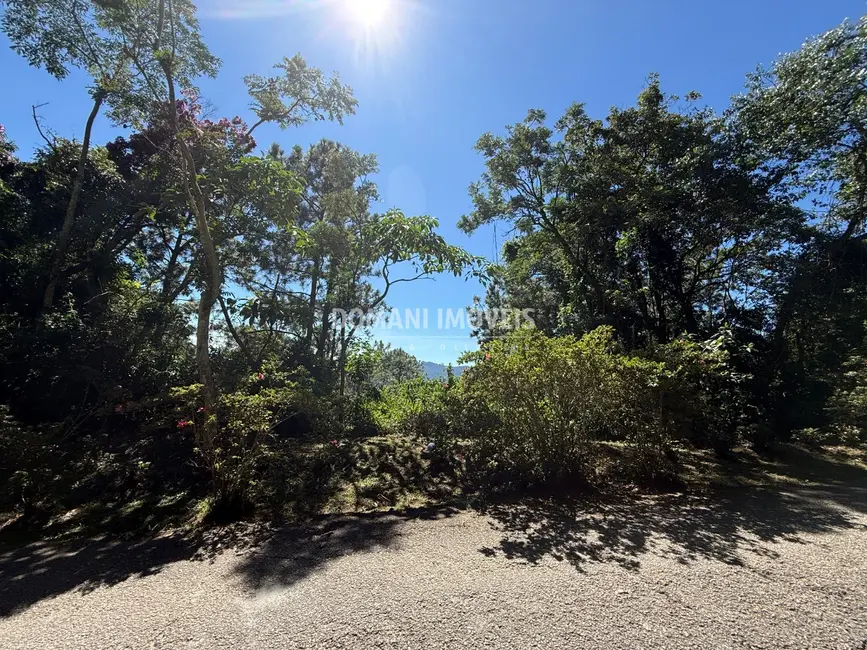 Foto 3 de Terreno / Lote à venda, 1030m2 em Campos Do Jordao - SP
