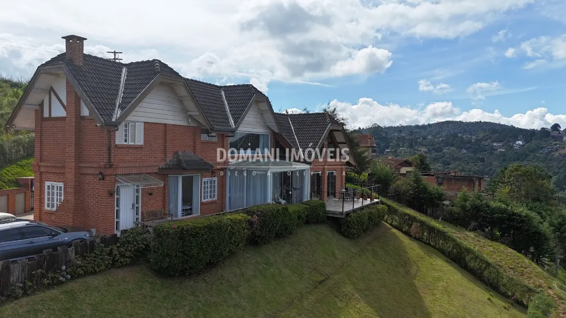 Foto 2 de Casa com 5 quartos à venda, 376m2 em Campos Do Jordao - SP