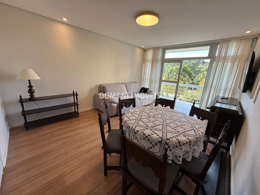 Foto 9 de Apartamento com 3 quartos à venda, 94m2 em Campos Do Jordao - SP