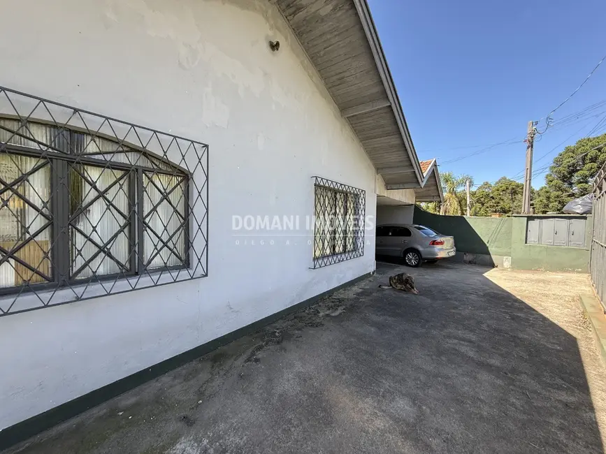 Foto 4 de Casa com 3 quartos à venda, 209m2 em Campos Do Jordao - SP