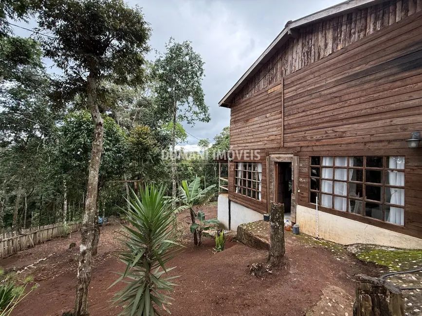Foto 3 de Casa com 3 quartos à venda e para alugar, 150m2 em Campos Do Jordao - SP