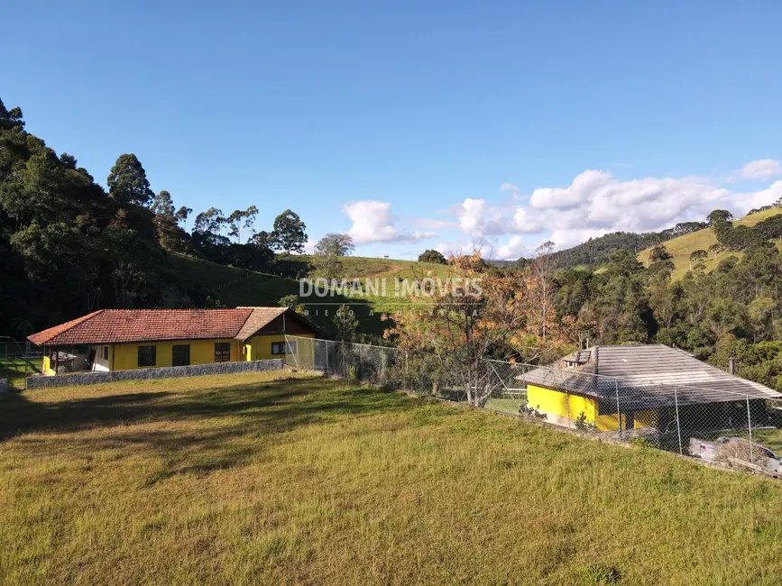 Sítio / Rancho com 3 quartos à venda, 380m2 em Campos Do Jordao - SP - imagem 5 Foto 5 de Sítio / Rancho com 3 quartos à venda, 380m2 em Campos Do Jordao - SP