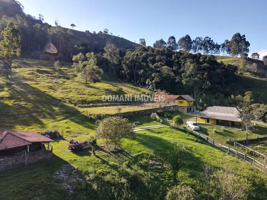 Sítio / Rancho com 3 quartos à venda, 380m2 em Campos Do Jordao - SP - imagem 3 Foto 3 de Sítio / Rancho com 3 quartos à venda, 380m2 em Campos Do Jordao - SP