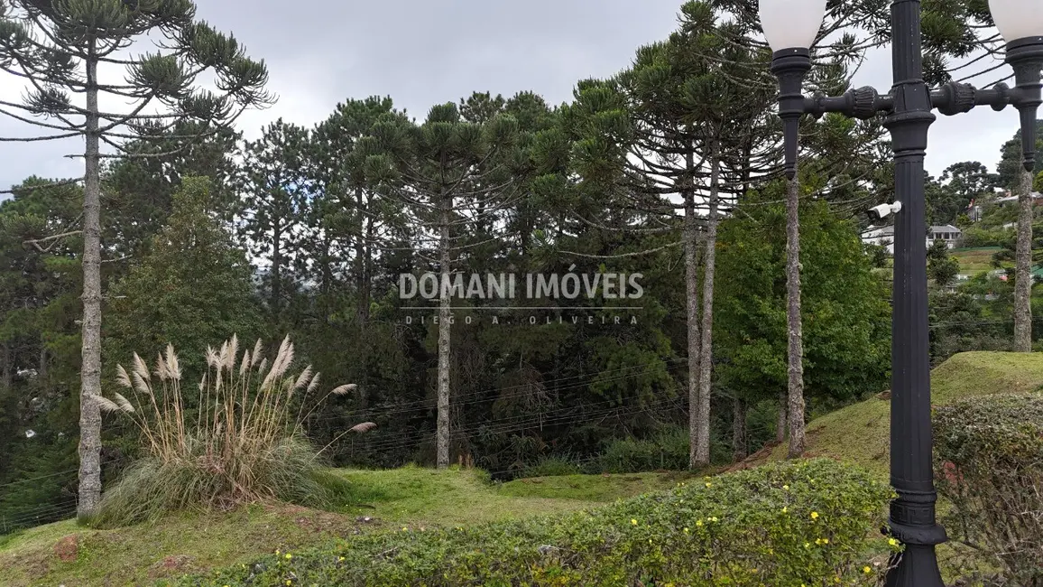 Foto 2 de Terreno / Lote à venda, 1045m2 em Campos Do Jordao - SP