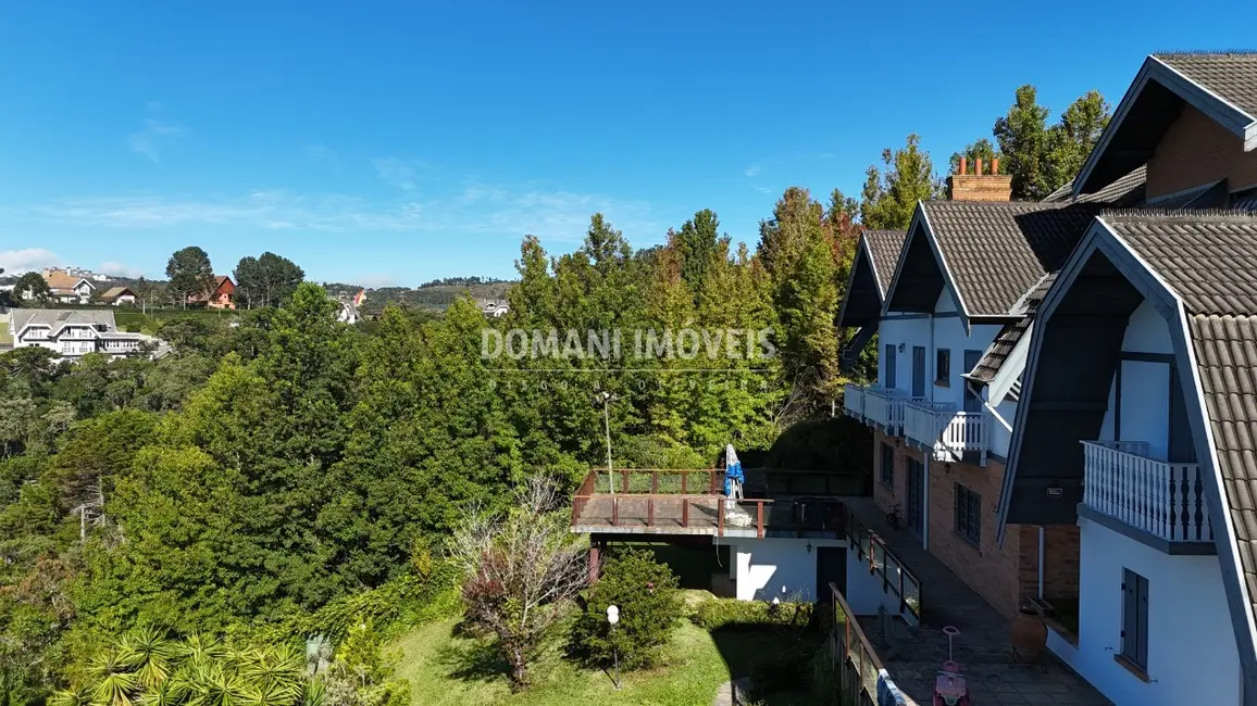 Casa com 7 quartos à venda, 734m2 em Campos Do Jordao - SP - imagem 7 Foto 7 de Casa com 7 quartos à venda, 734m2 em Campos Do Jordao - SP
