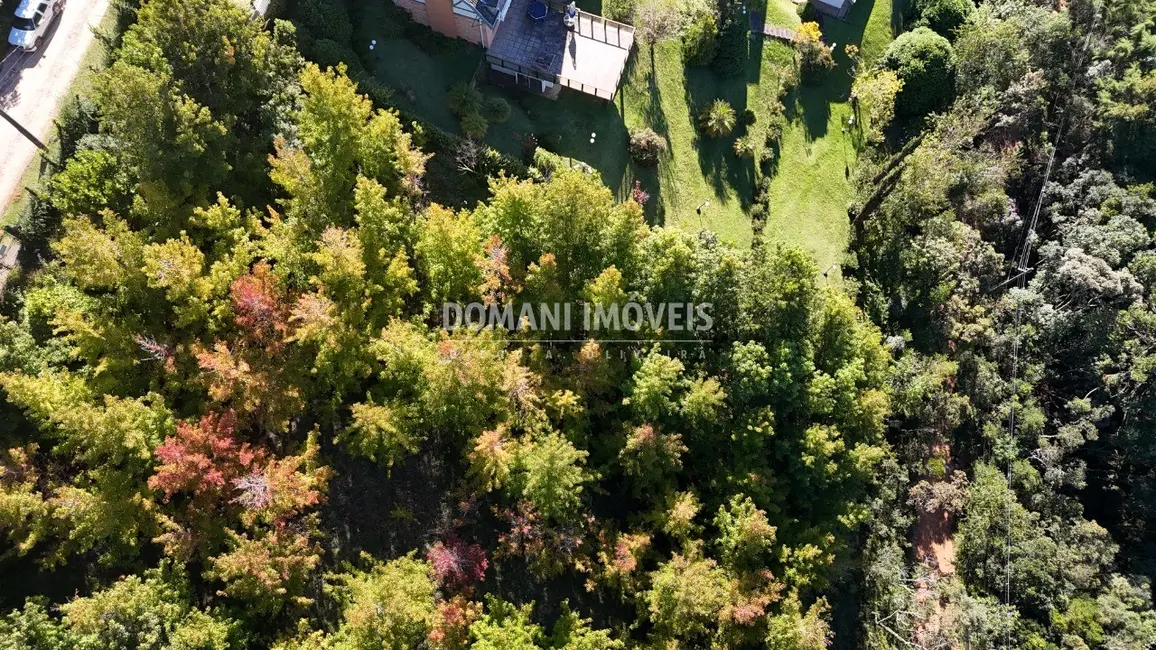 Foto 2 de Terreno / Lote à venda, 1335m2 em Campos Do Jordao - SP