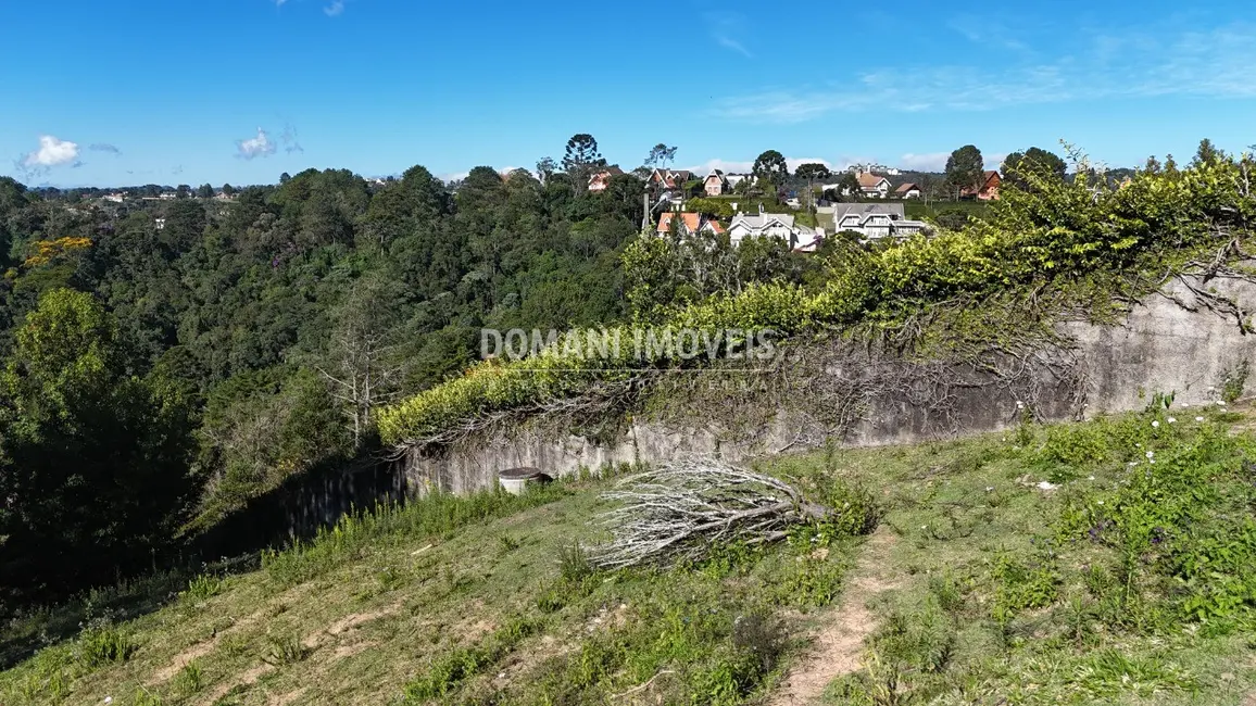 Foto 2 de Terreno / Lote à venda, 1252m2 em Campos Do Jordao - SP