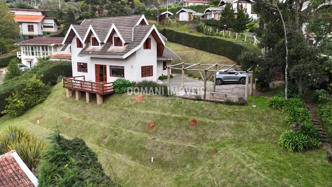 Foto 1 de Casa com 3 quartos à venda, 183m2 em Campos Do Jordao - SP