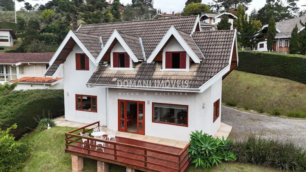 Foto 4 de Casa com 3 quartos à venda, 183m2 em Campos Do Jordao - SP