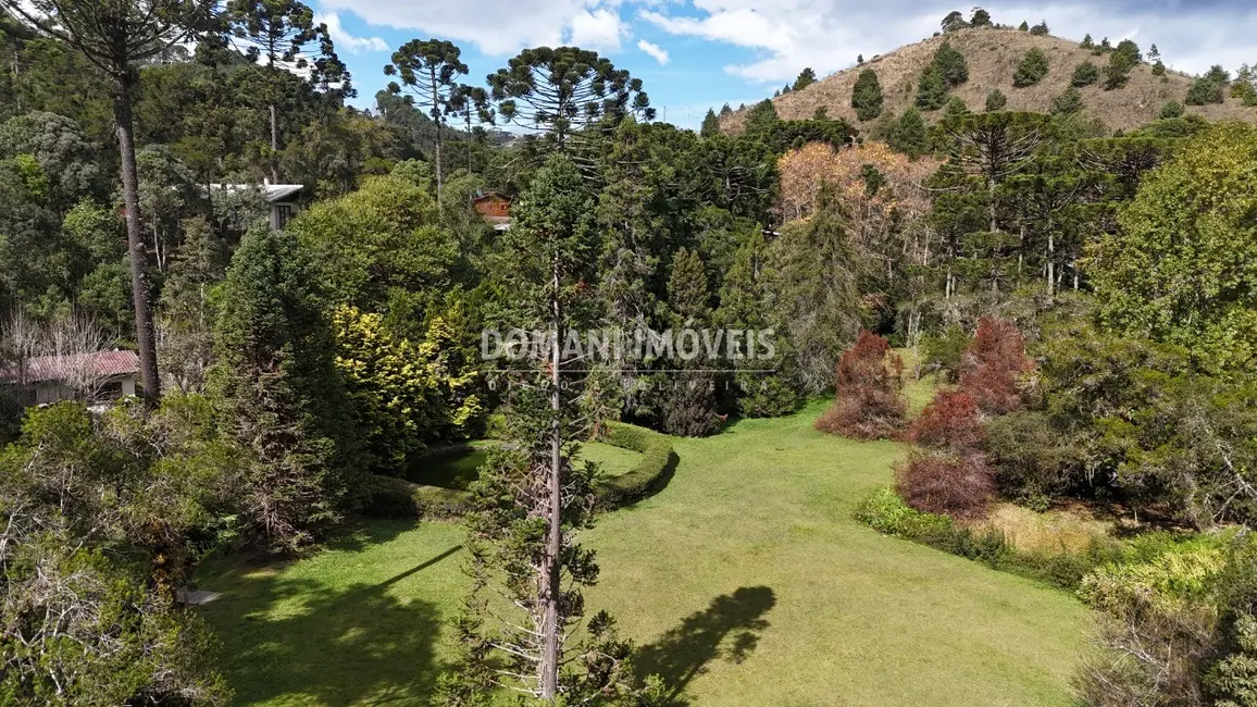 Foto 2 de Casa com 5 quartos à venda, 750m2 em Campos Do Jordao - SP