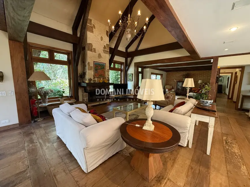 Foto 9 de Casa com 5 quartos à venda, 750m2 em Campos Do Jordao - SP