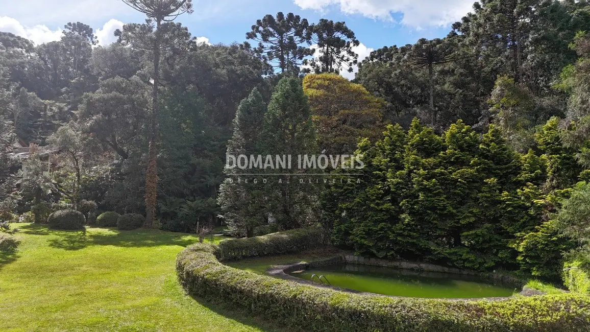 Foto 3 de Casa com 5 quartos à venda, 750m2 em Campos Do Jordao - SP