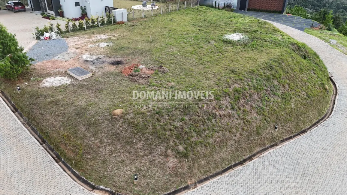 Terreno / Lote à venda, 941m2 em Campos Do Jordao - SP - imagem 8 Foto 8 de Terreno / Lote à venda, 941m2 em Campos Do Jordao - SP