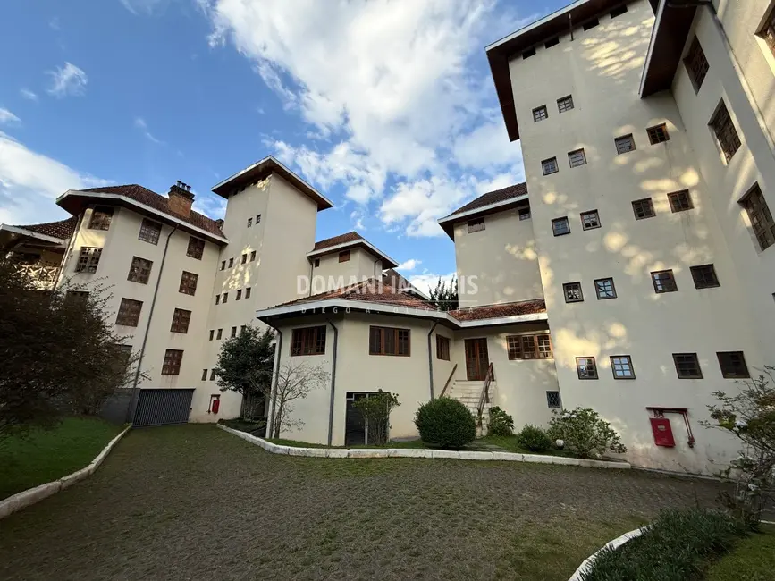 Foto 3 de Apartamento com 5 quartos à venda, 229m2 em Campos Do Jordao - SP