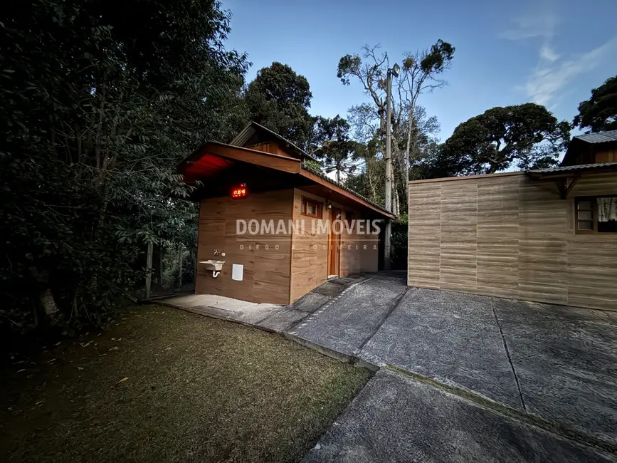 Casa com 4 quartos à venda, 75m2 em Campos Do Jordao - SP - imagem 2 Foto 2 de Casa com 4 quartos à venda, 75m2 em Campos Do Jordao - SP