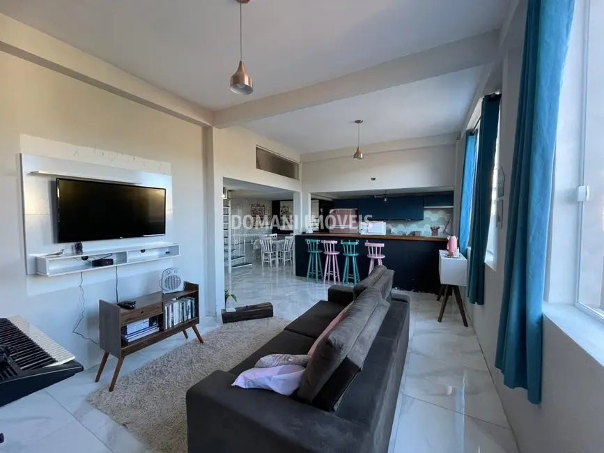 Foto 2 de Casa com 3 quartos à venda, 85m2 em Campos Do Jordao - SP