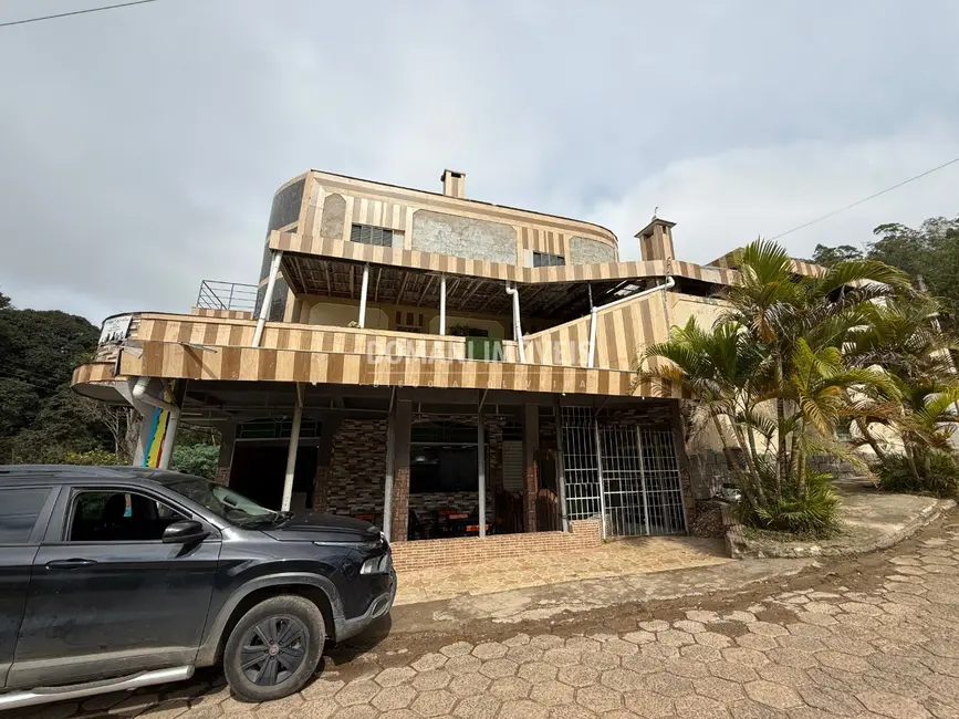 Sala Comercial com 8 quartos à venda e para alugar, 1012m2 em Campos Do Jordao - SP - imagem 5 Foto 5 de Sala Comercial com 8 quartos à venda e para alugar, 1012m2 em Campos Do Jordao - SP