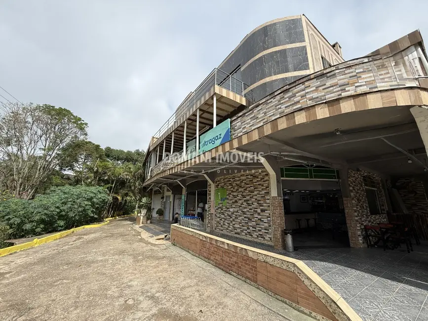 Sala Comercial com 8 quartos à venda e para alugar, 1012m2 em Campos Do Jordao - SP - imagem 4 Foto 4 de Sala Comercial com 8 quartos à venda e para alugar, 1012m2 em Campos Do Jordao - SP