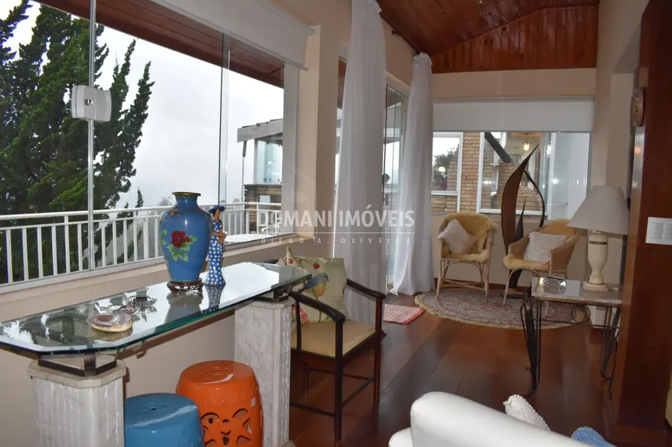 Foto 7 de Casa de Condomínio com 3 quartos à venda, 138m2 em Campos Do Jordao - SP