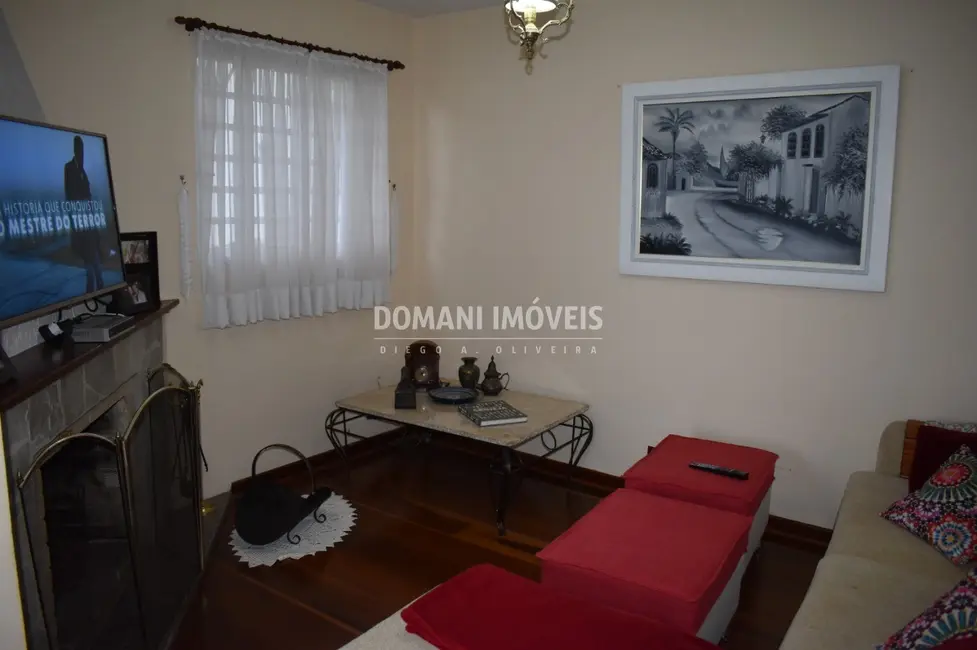 Foto 2 de Casa de Condomínio com 3 quartos à venda, 138m2 em Campos Do Jordao - SP