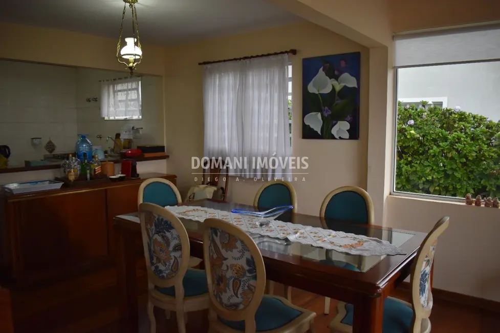 Foto 6 de Casa de Condomínio com 3 quartos à venda, 138m2 em Campos Do Jordao - SP