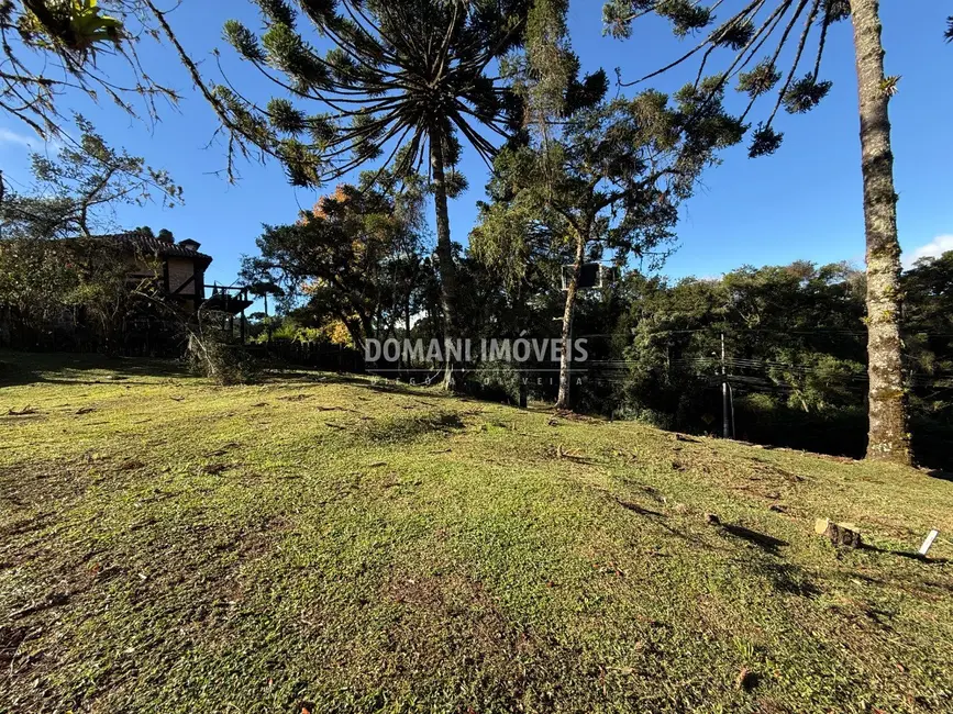 Foto 3 de Terreno / Lote à venda, 1030m2 em Campos Do Jordao - SP