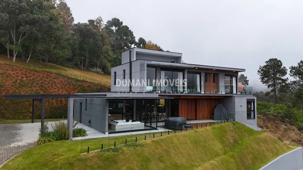 Casa de Condomínio com 4 quartos à venda, 386m2 em Campos Do Jordao - SP - imagem 2 Foto 2 de Casa de Condomínio com 4 quartos à venda, 386m2 em Campos Do Jordao - SP