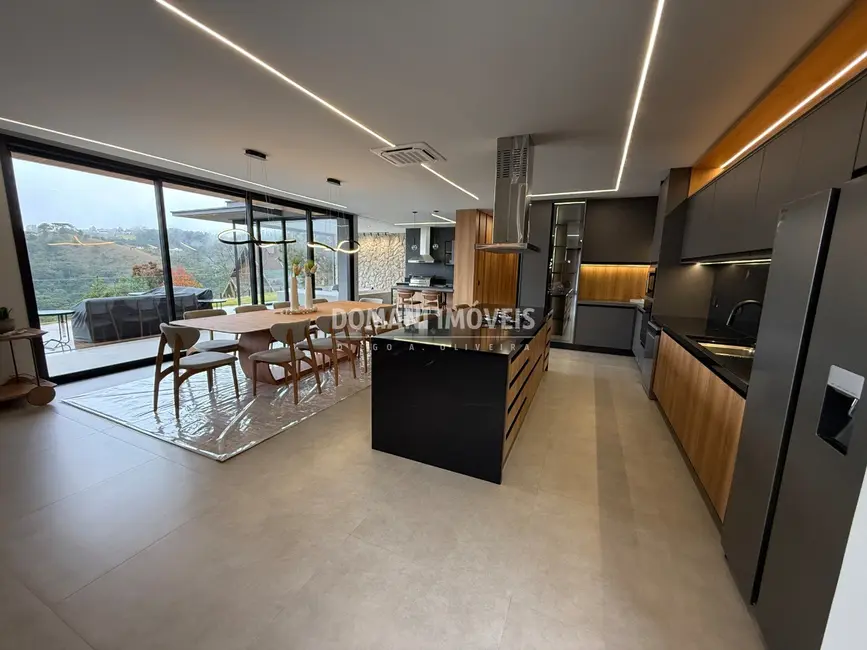 Casa de Condomínio com 4 quartos à venda, 386m2 em Campos Do Jordao - SP - imagem 8 Foto 8 de Casa de Condomínio com 4 quartos à venda, 386m2 em Campos Do Jordao - SP