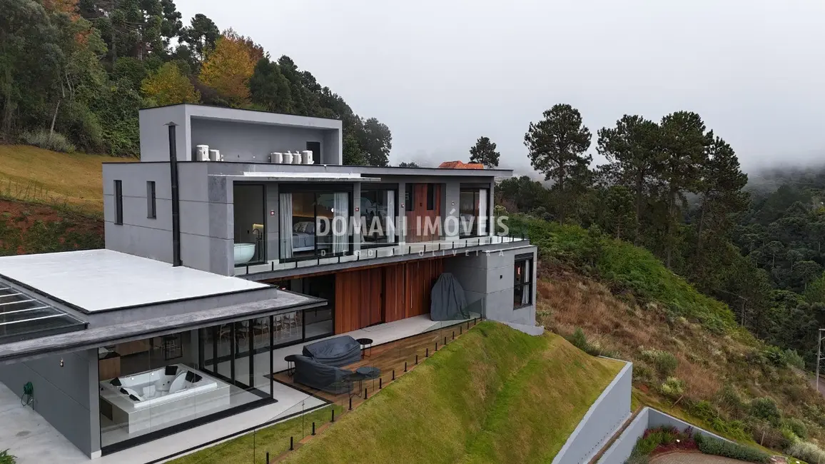 Casa de Condomínio com 4 quartos à venda, 386m2 em Campos Do Jordao - SP - imagem 4 Foto 4 de Casa de Condomínio com 4 quartos à venda, 386m2 em Campos Do Jordao - SP