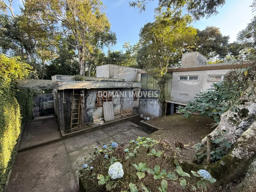 Foto 1 de Casa com 2 quartos à venda, 194m2 em Campos Do Jordao - SP