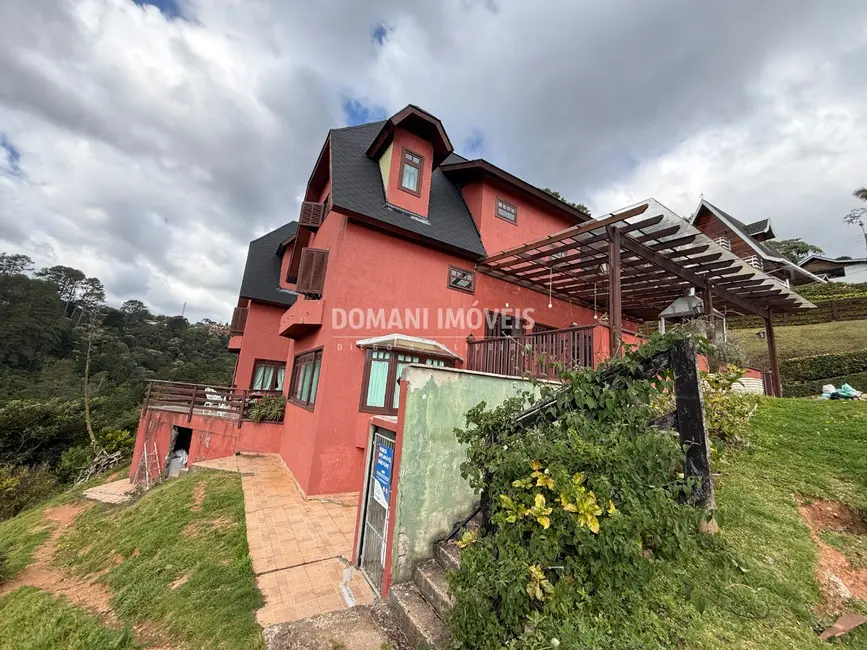 Casa com 6 quartos para alugar, 520m2 em Campos Do Jordao - SP - imagem 3 Foto 3 de Casa com 6 quartos para alugar, 520m2 em Campos Do Jordao - SP
