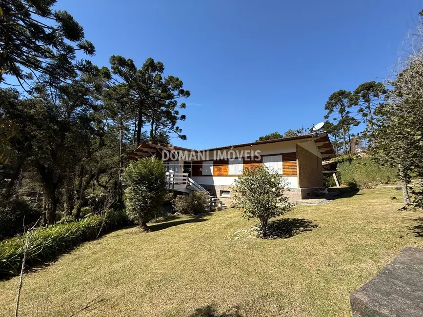 Foto 2 de Casa com 3 quartos à venda, 563m2 em Campos Do Jordao - SP
