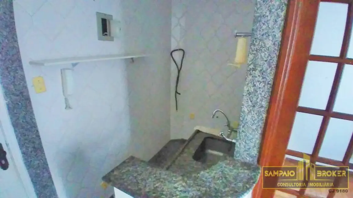 Apartamento com 1 quarto à venda em Leme, Rio De Janeiro - RJ - imagem 5 Foto 5 de Apartamento com 1 quarto à venda em Leme, Rio De Janeiro - RJ