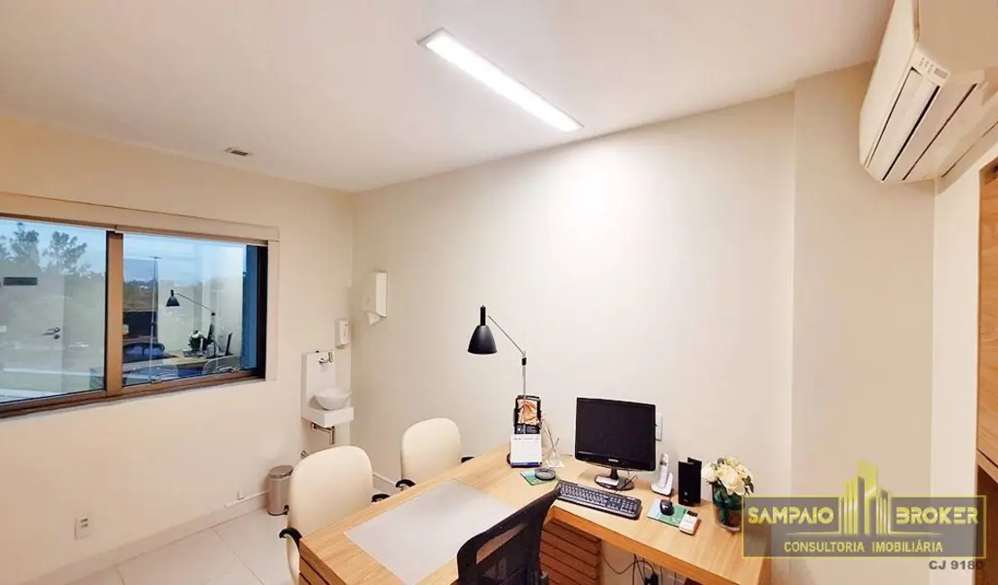 Sala Comercial à venda e para alugar, 110m2 em Barra da Tijuca, Rio De Janeiro - RJ - imagem 8 Foto 8 de Sala Comercial à venda e para alugar, 110m2 em Barra da Tijuca, Rio De Janeiro - RJ