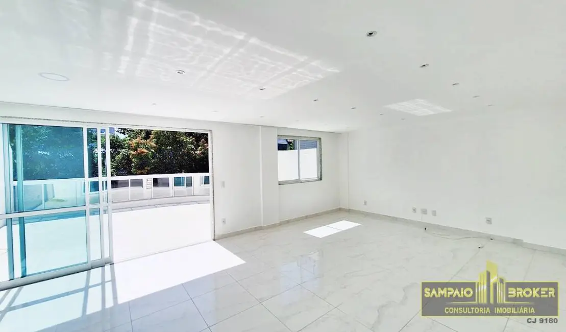 Cobertura com 3 quartos para alugar, 200m2 em Recreio dos Bandeirantes, Rio De Janeiro - RJ - imagem 5 Foto 5 de Cobertura com 3 quartos para alugar, 200m2 em Recreio dos Bandeirantes, Rio De Janeiro - RJ