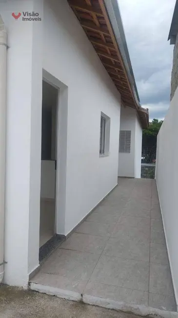 Foto 2 de Casa com 2 quartos à venda, 125m2 em Conjunto Residencial Araretama, Pindamonhangaba - SP