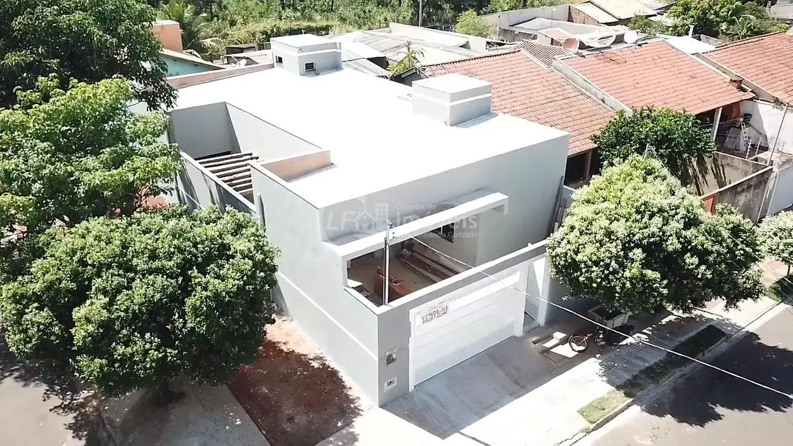 Foto 2 de Casa com 3 quartos à venda, 164m2 em Jardim Veraneio, Campo Grande - MS