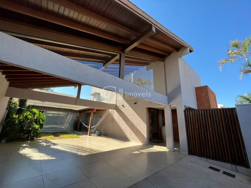 Foto 2 de Casa com 3 quartos à venda, 360m2 em Carandá Bosque, Campo Grande - MS